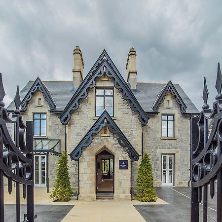 Cae Court Hotel Bridgend  Esterno foto