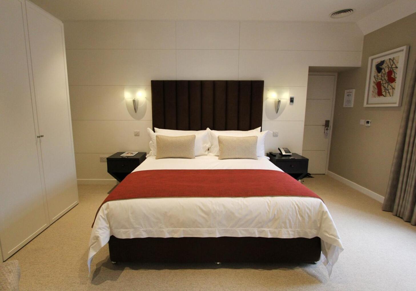 Cae Court Hotel Bridgend  Esterno foto